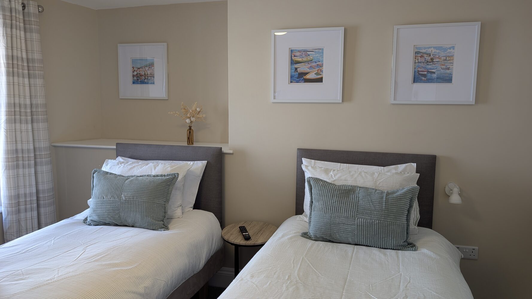 Twin room at Duke of Cornwall